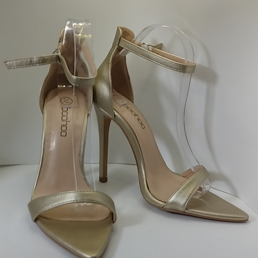 BOO HOO GOLD METALLIC HEEL